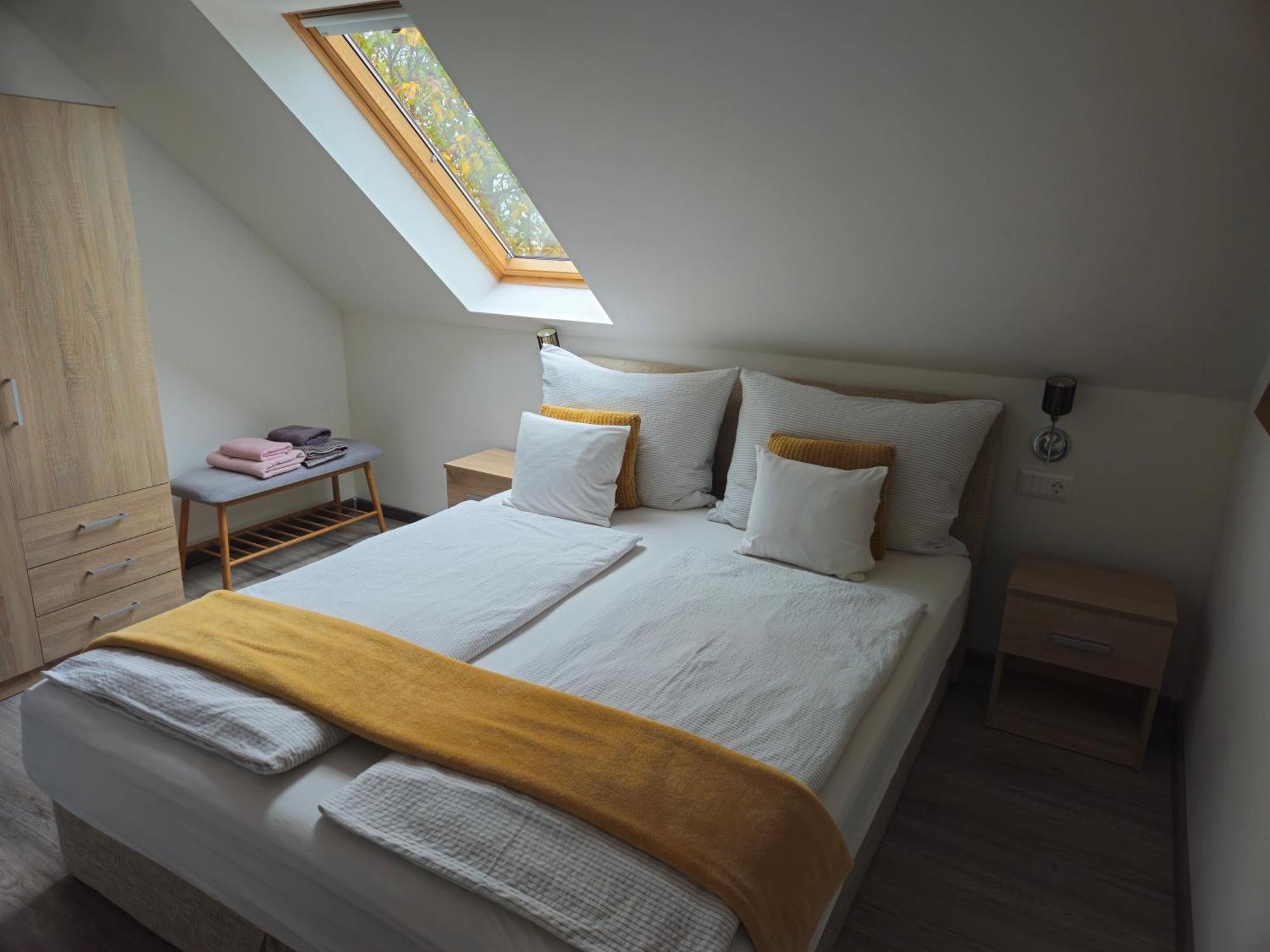 Éva Apartman Hévíz Exterior foto